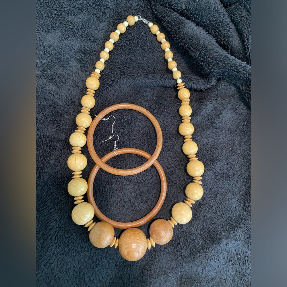 Elegant Wooden Bead Necklace and Earring Set